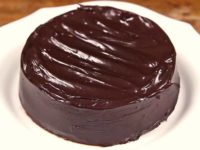 No-Bake Steamed Chocolate Cake Recipe